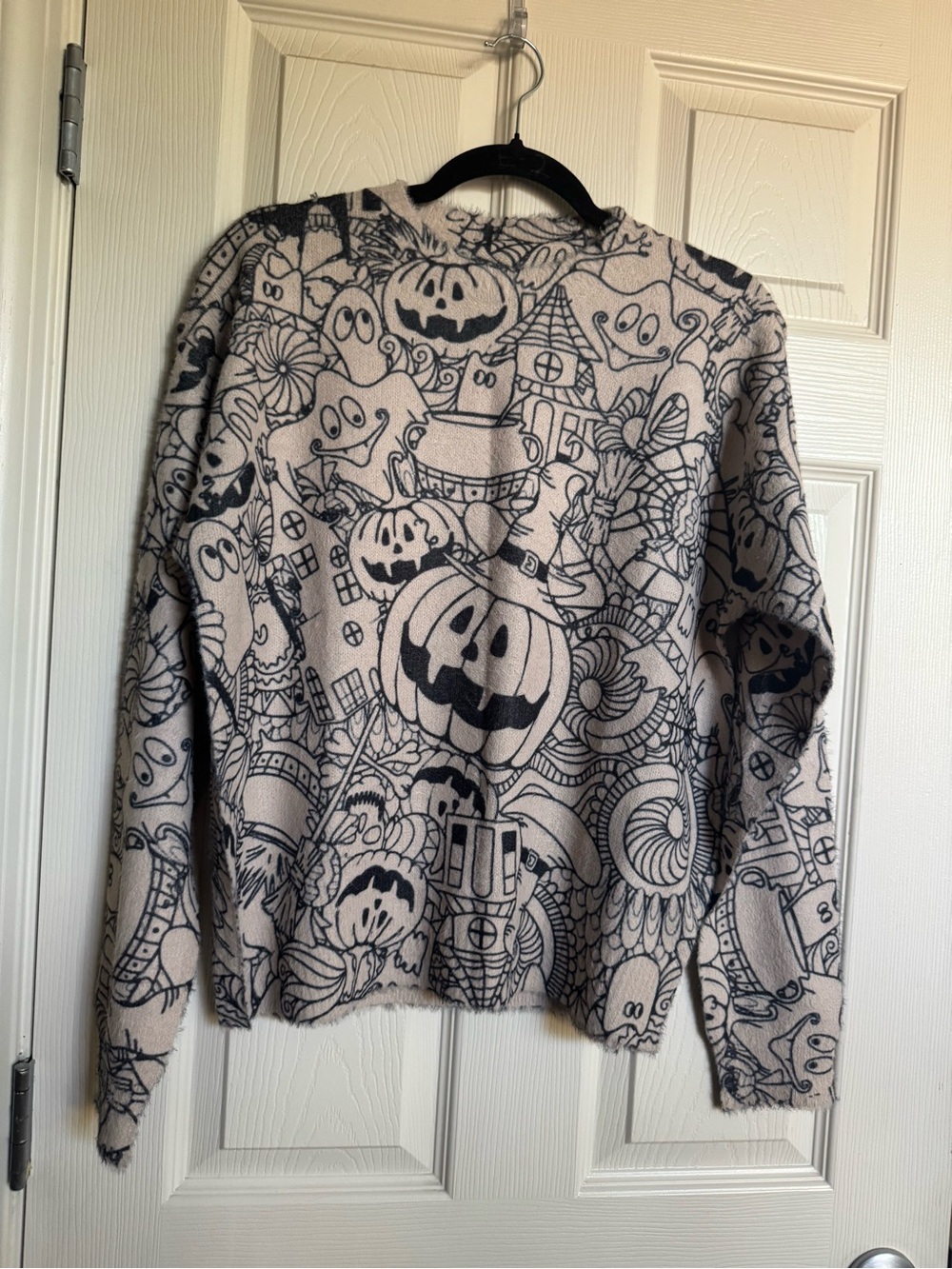 NWT Halloween Pumpkin Graphic Halloween Crewneck Sweater, Halloween Sweater
